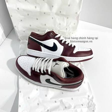 Giày Sneaker