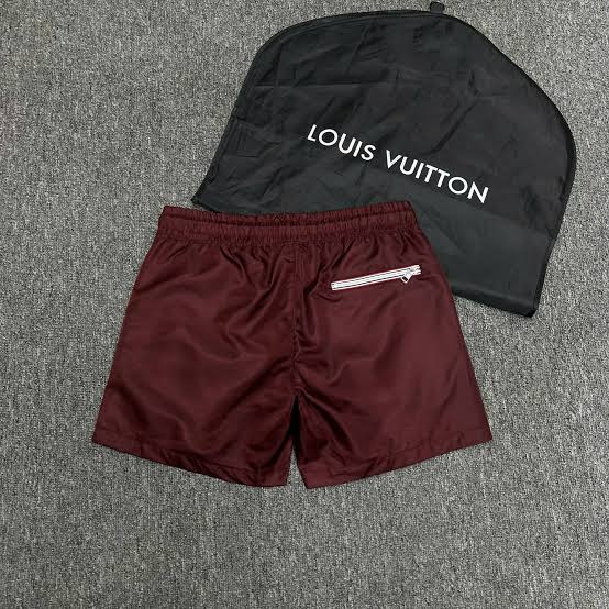 Quần Short Đỏ Mận